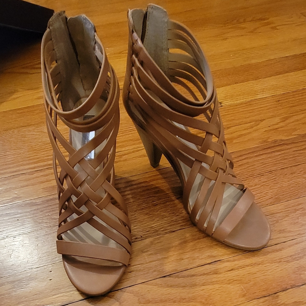 Women's Strappy Dandal